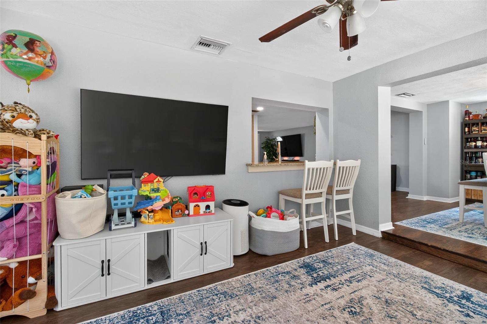 BEACON SQUARE - Residential