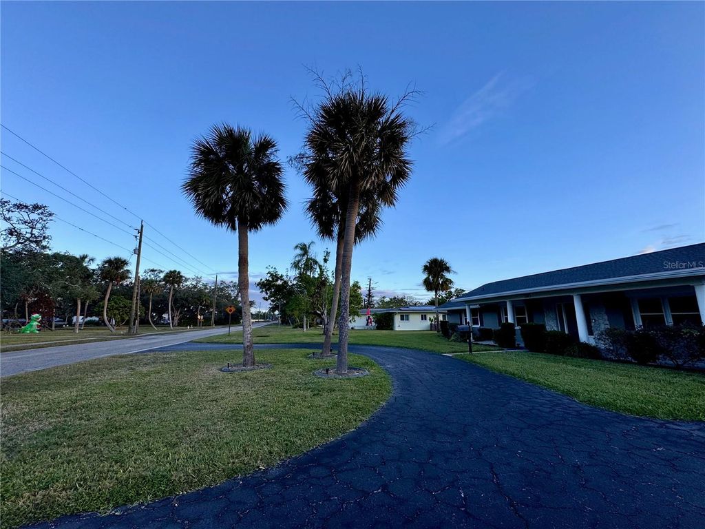 Photo of 2207 51st Street W, Bradenton, FL 34209 (MLS # A4659902)