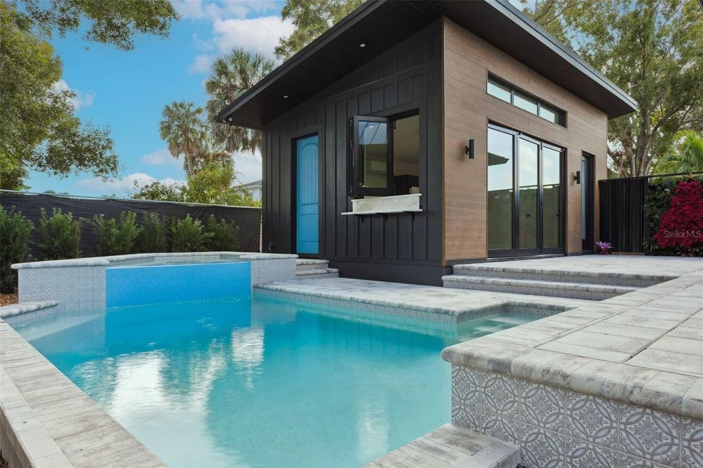 Photo of 708 W Kentucky Avenue, Tampa, FL 33603 (MLS # TB8451255)