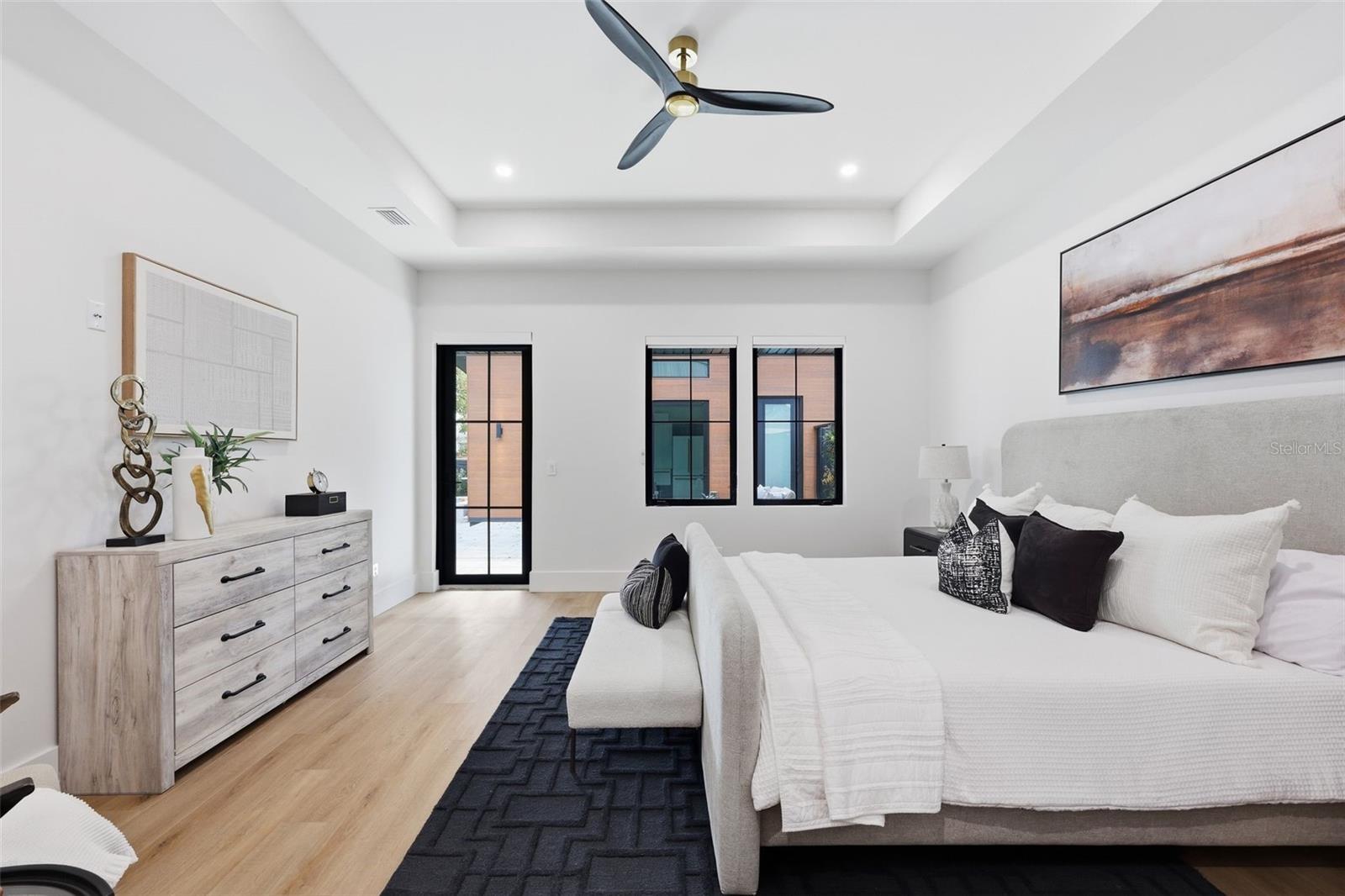 708 W KENTUCKY AVENUE