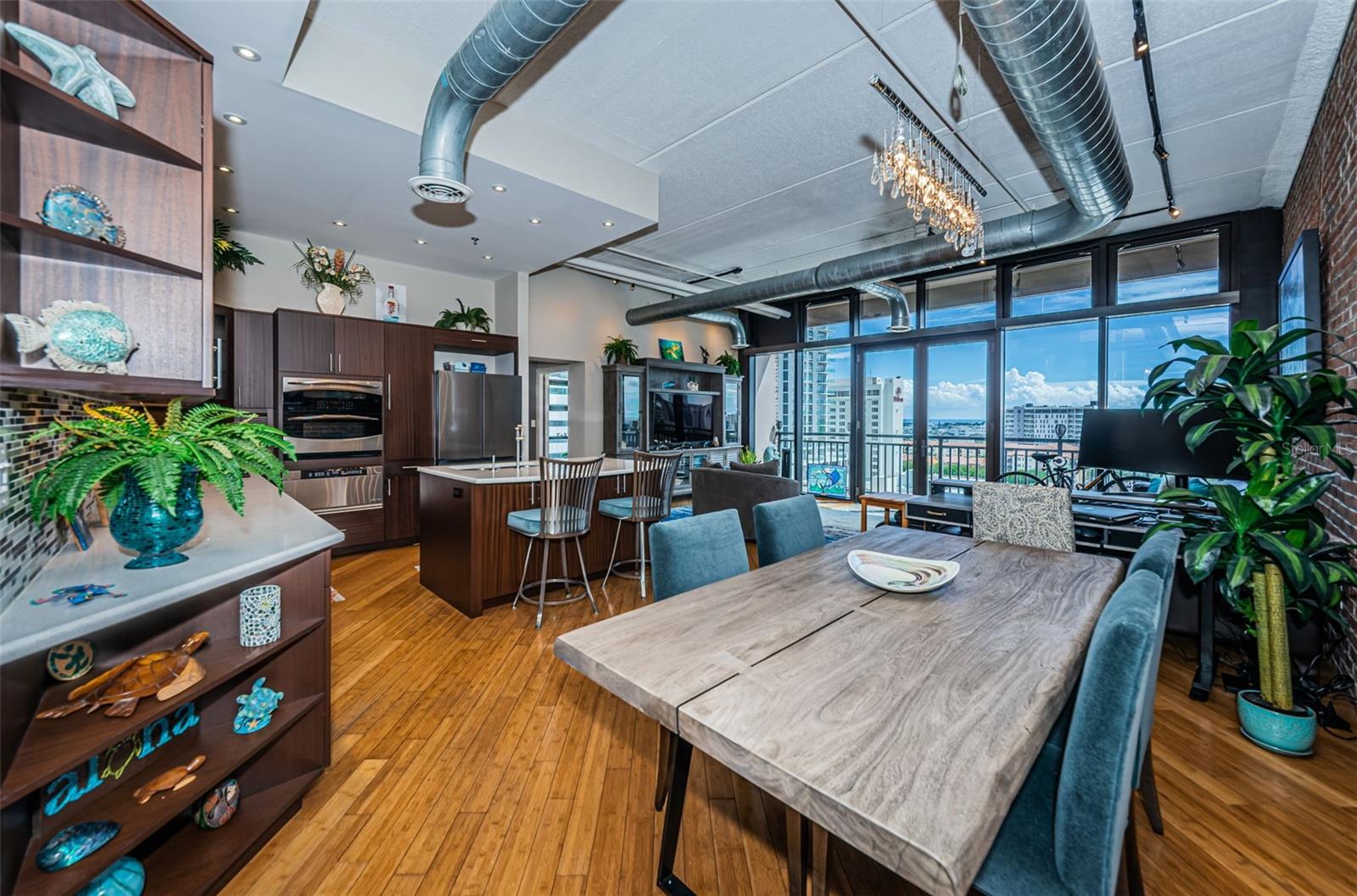 MC NULTY LOFTS CONDO - Residential