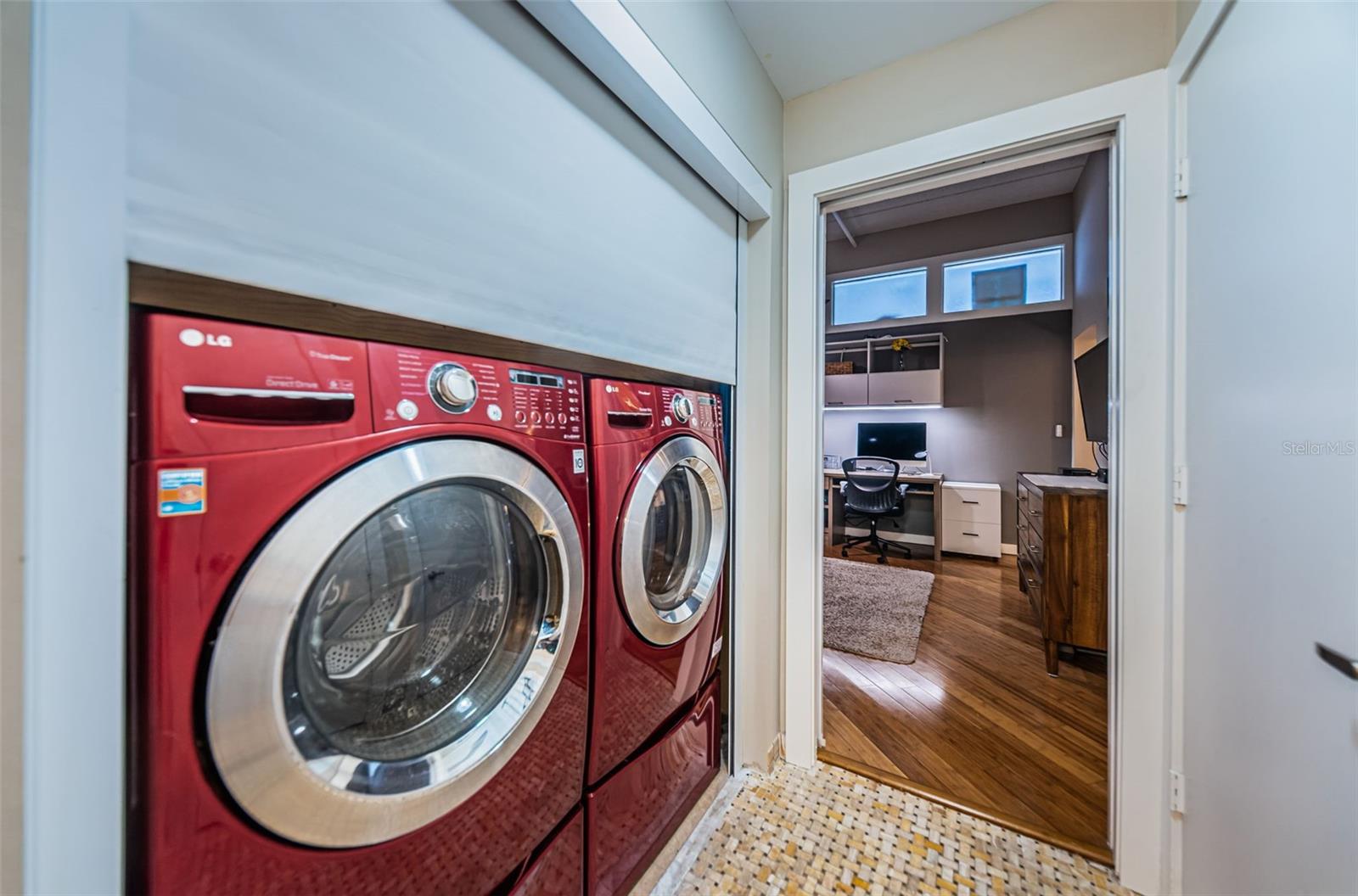 MC NULTY LOFTS CONDO - Residential