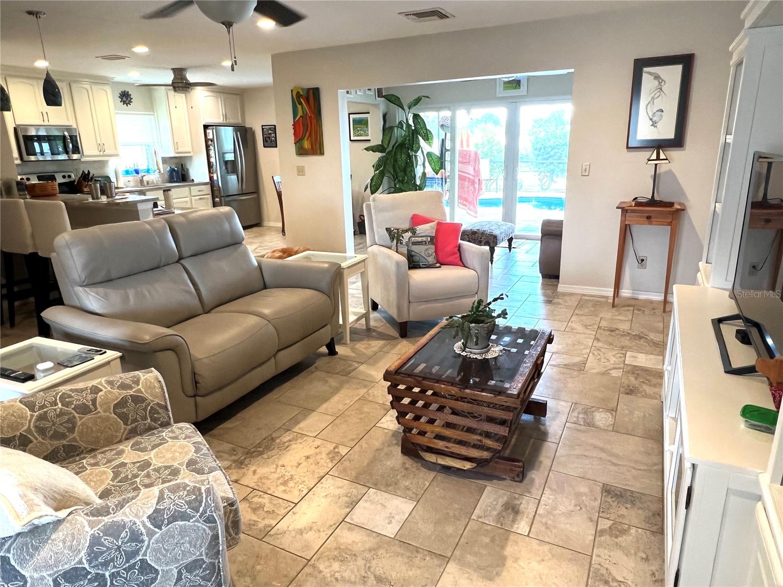 225 N BROCKFIELD DRIVE