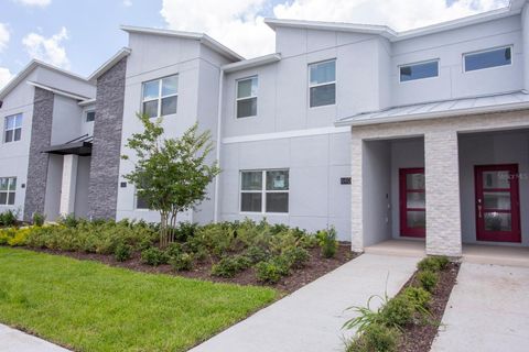 Photo of 640 Pebble Beach Drive #640, Davenport, FL 33896 (MLS # O6379004)