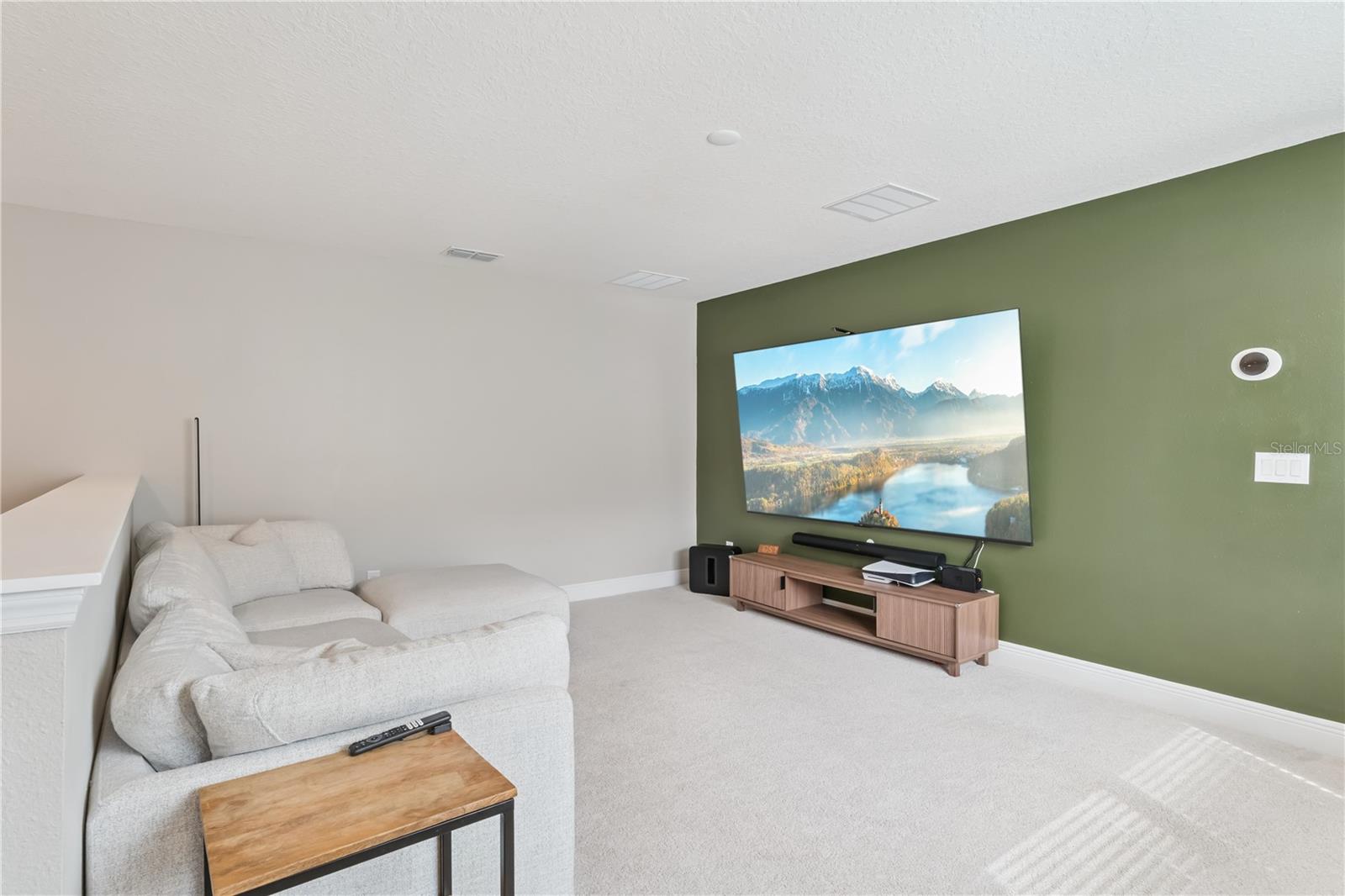 RIDGEVIEW - Residential