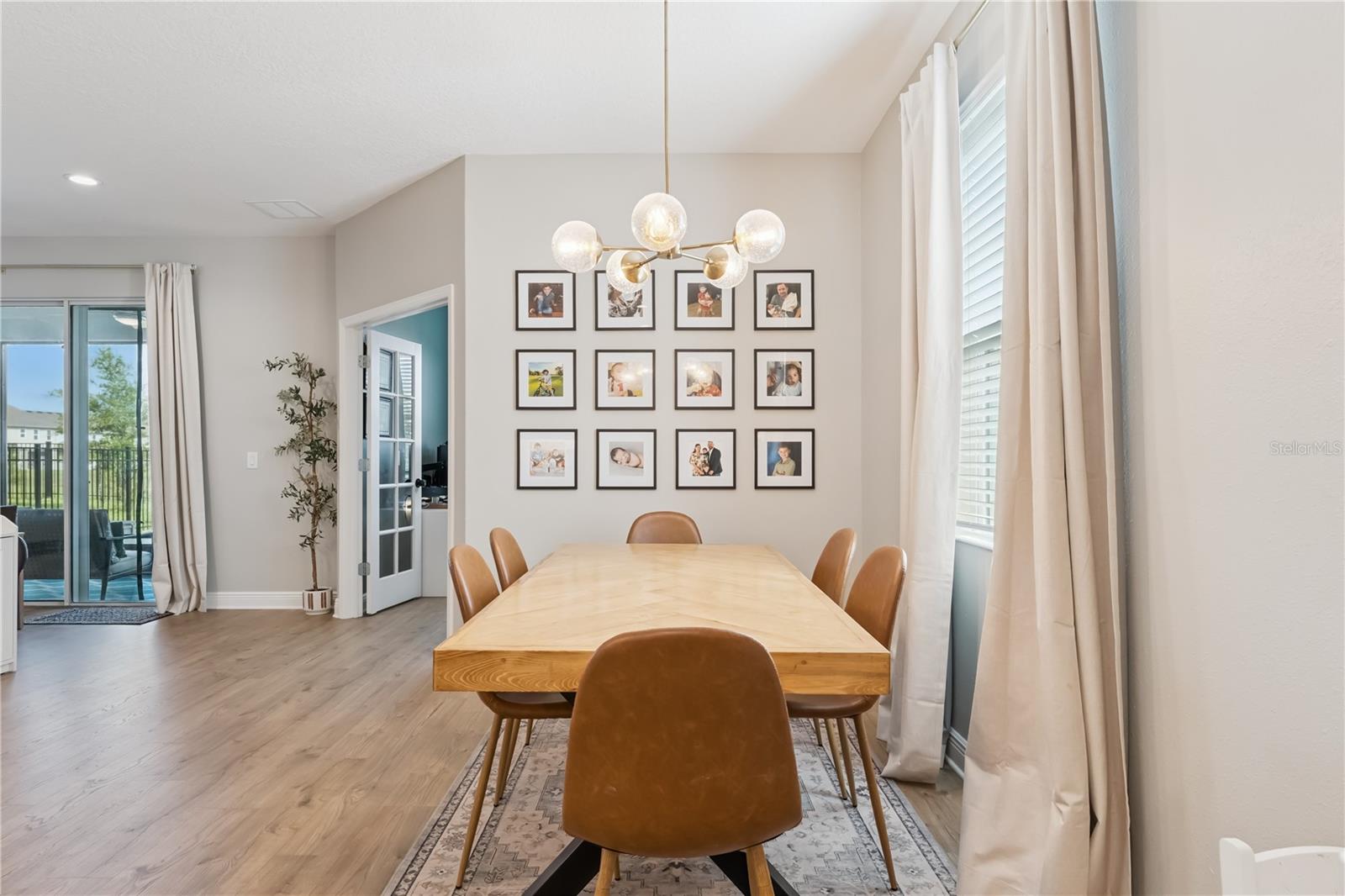 RIDGEVIEW - Residential