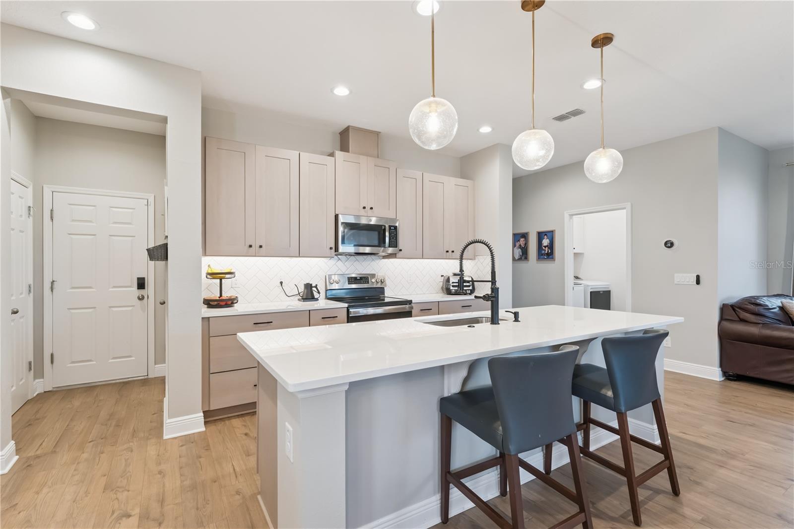 RIDGEVIEW - Residential