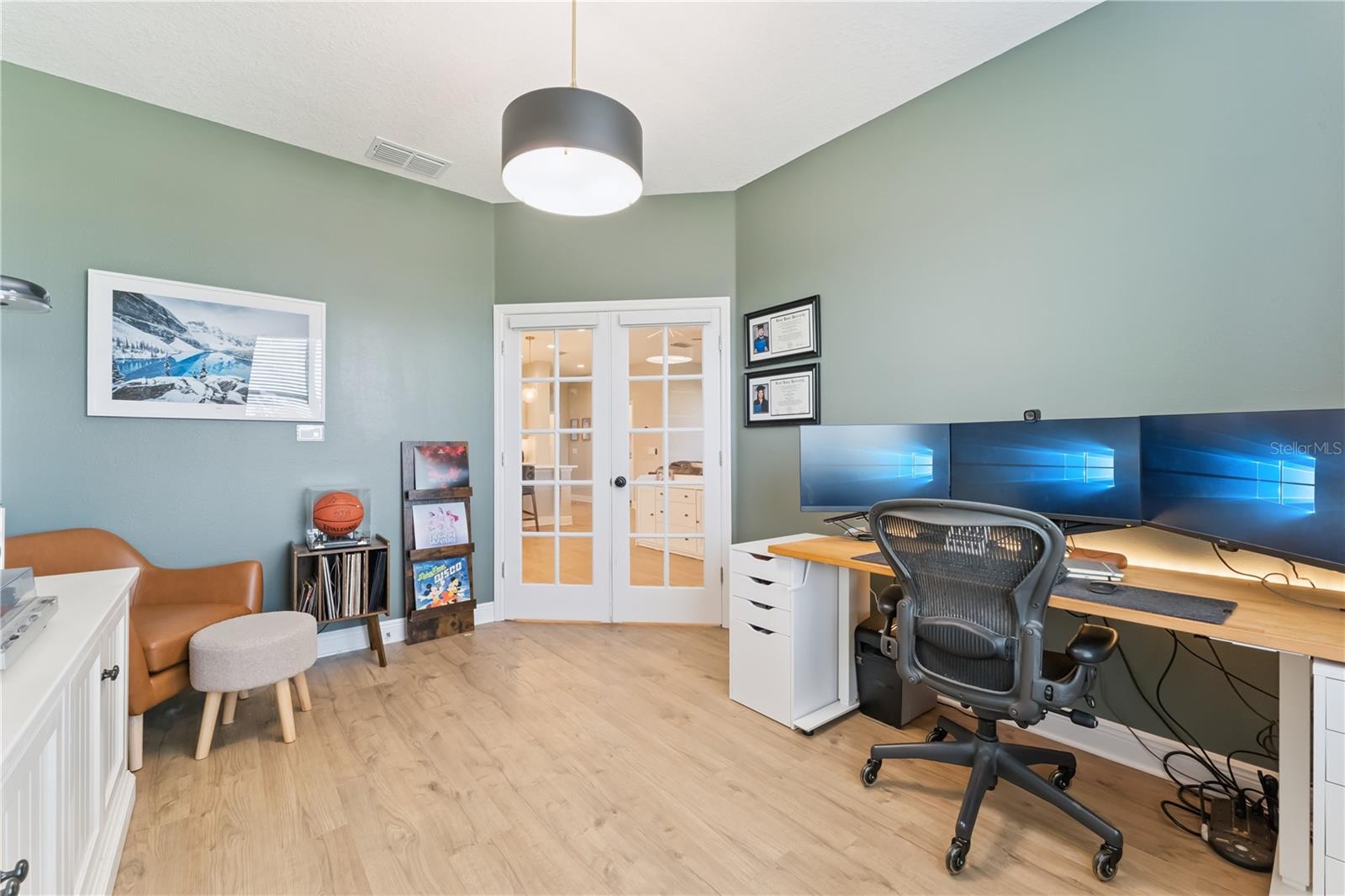 RIDGEVIEW - Residential