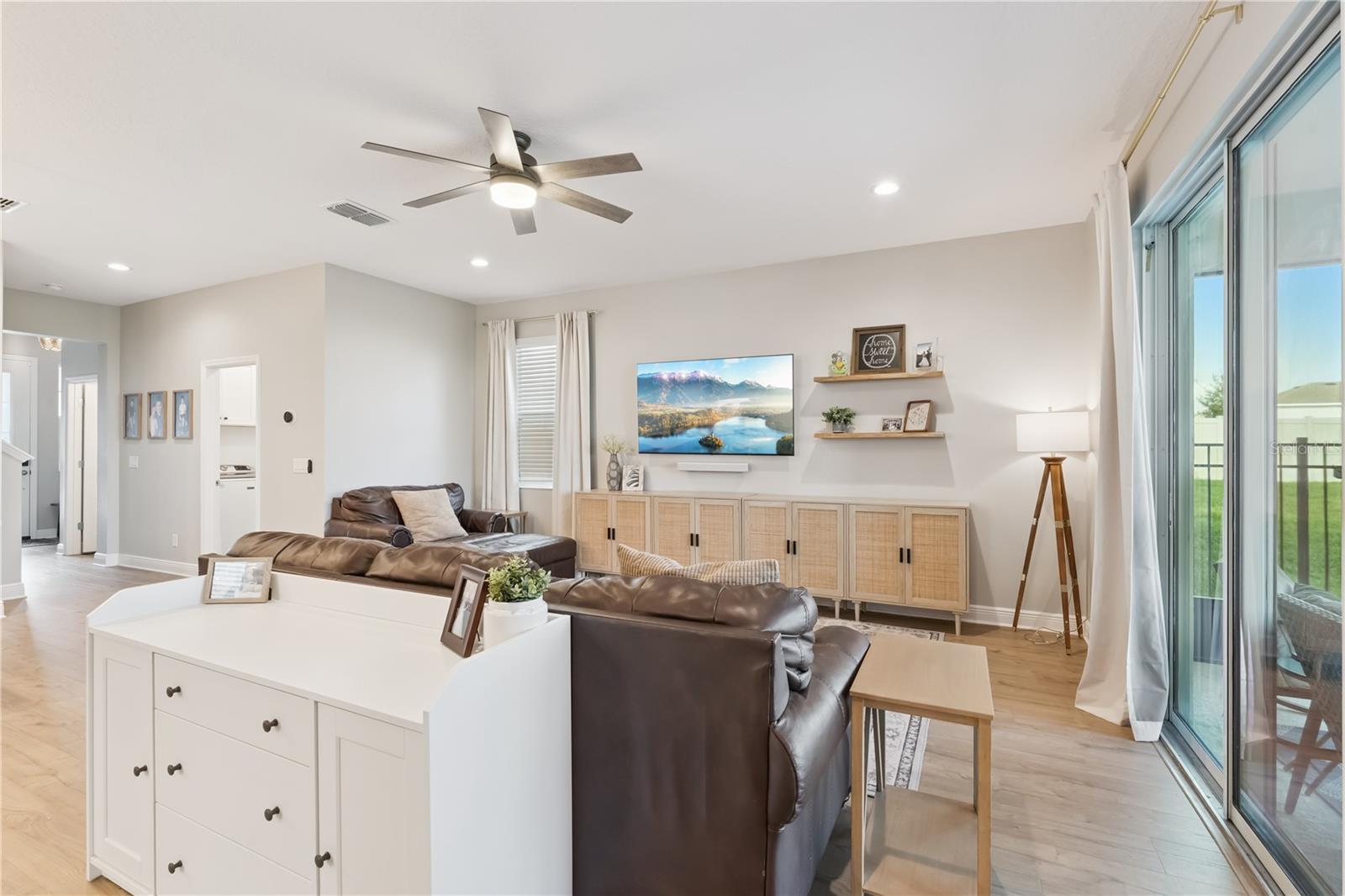 RIDGEVIEW - Residential