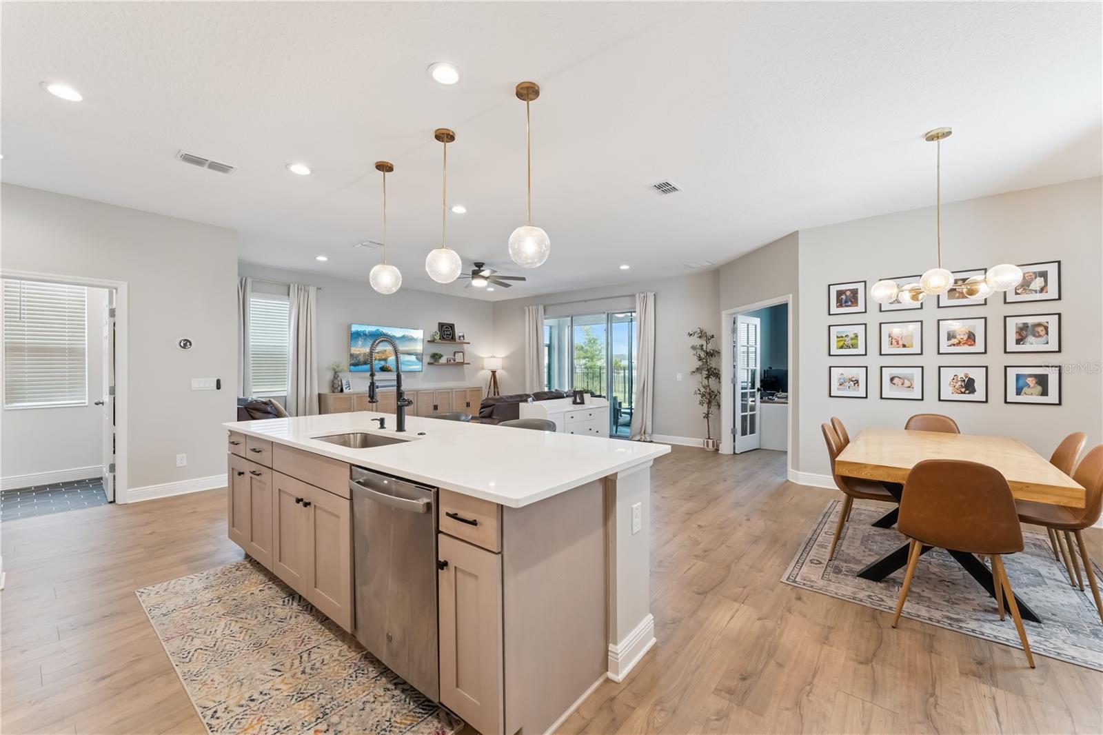 RIDGEVIEW - Residential