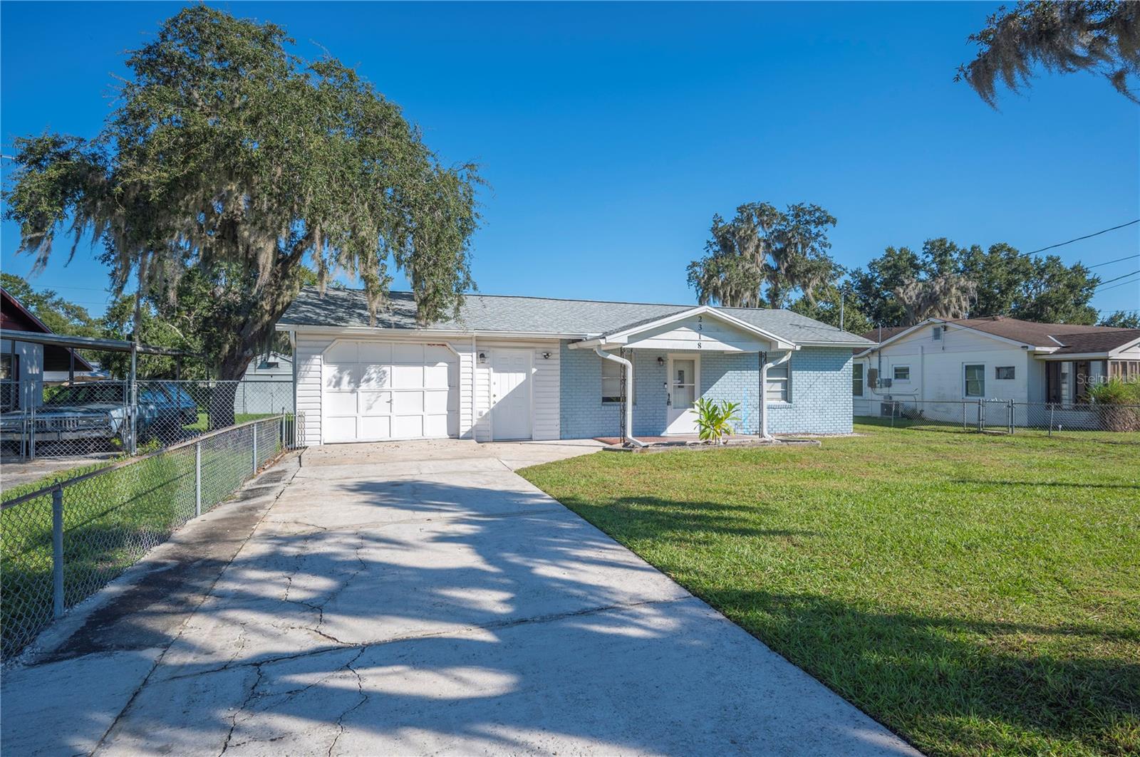 COUNTRY CLUB ESTATES SUB - Residential