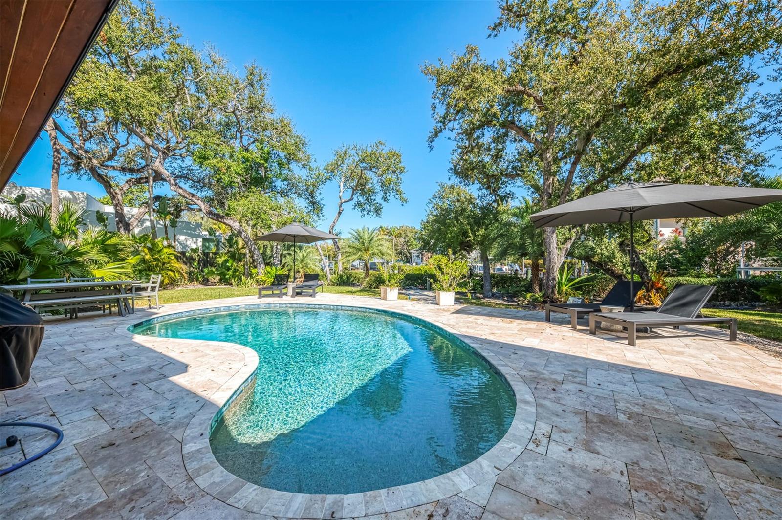 HIDDEN HARBOR - Residential