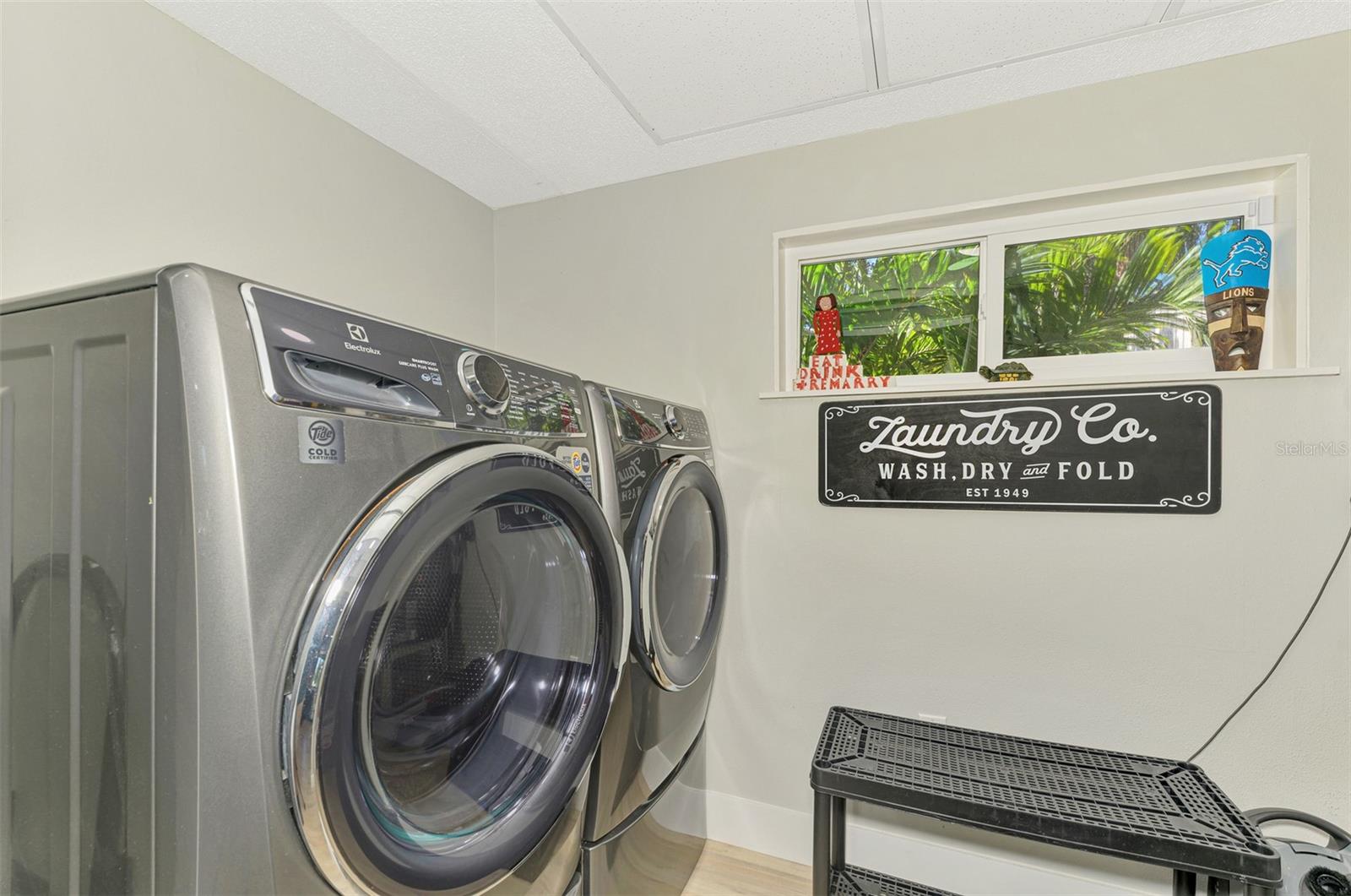 HIDDEN HARBOR - Residential