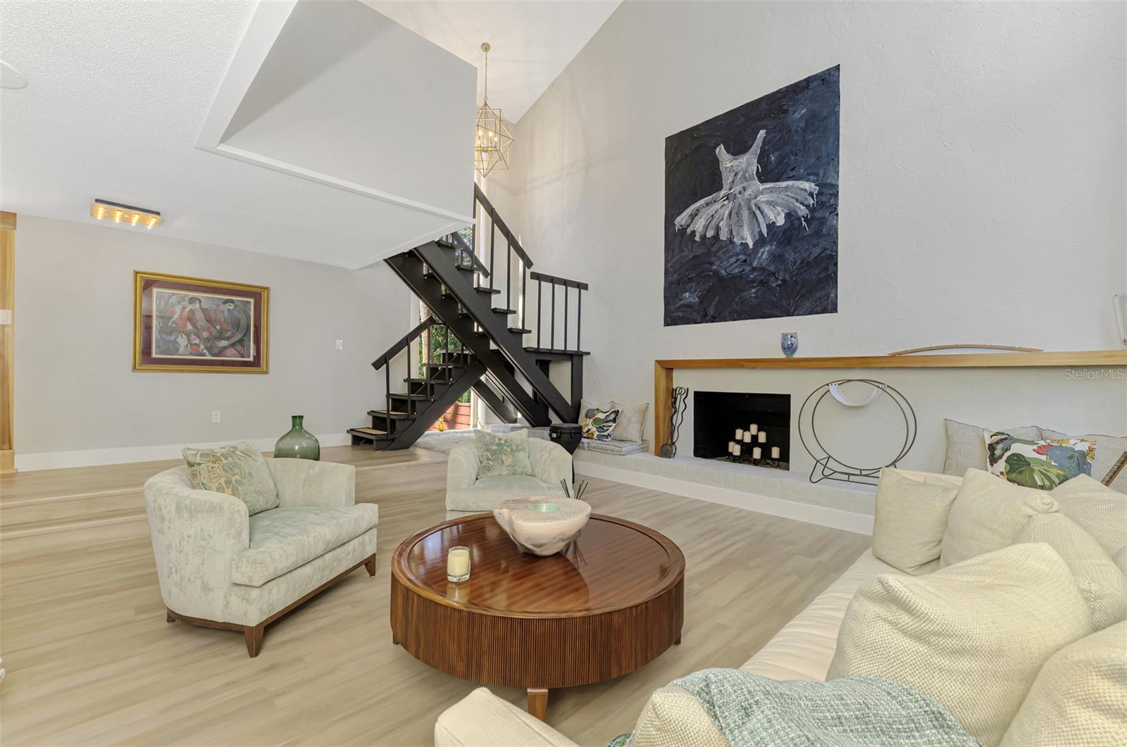 HIDDEN HARBOR - Residential