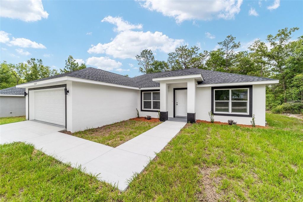 Photo of 13737 SW 114th Place, Dunnellon, FL 34432 (MLS # OM723550)