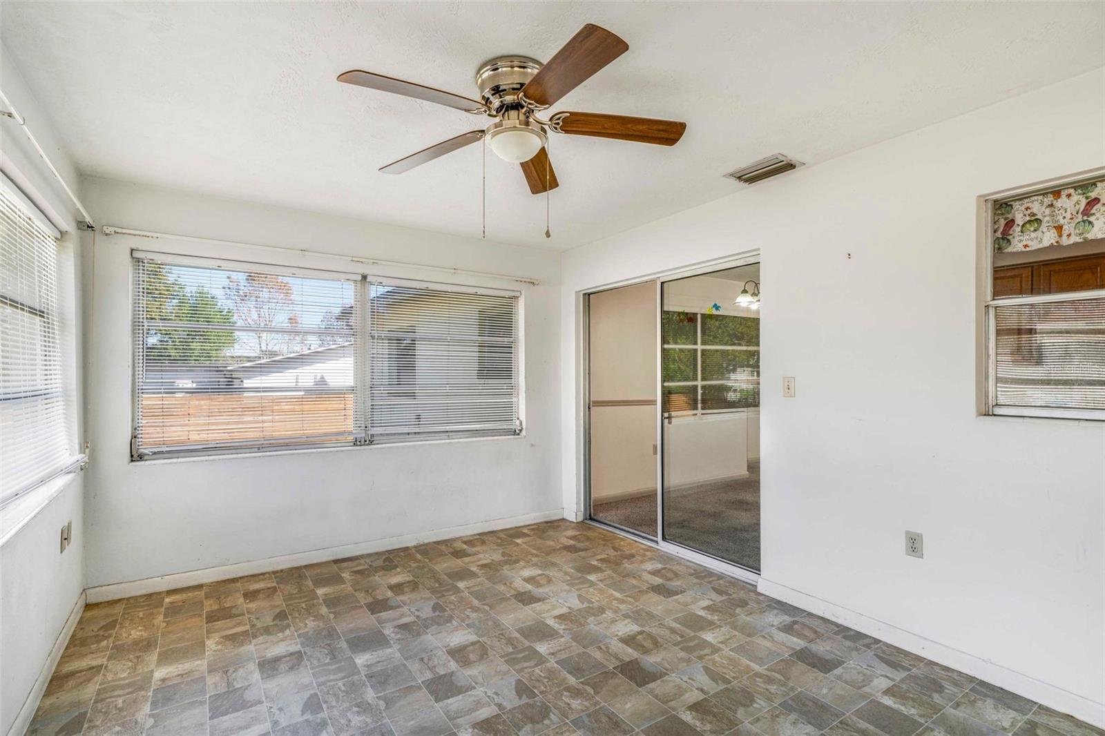 BEVERLY HILLS UNIT 05 - Residential