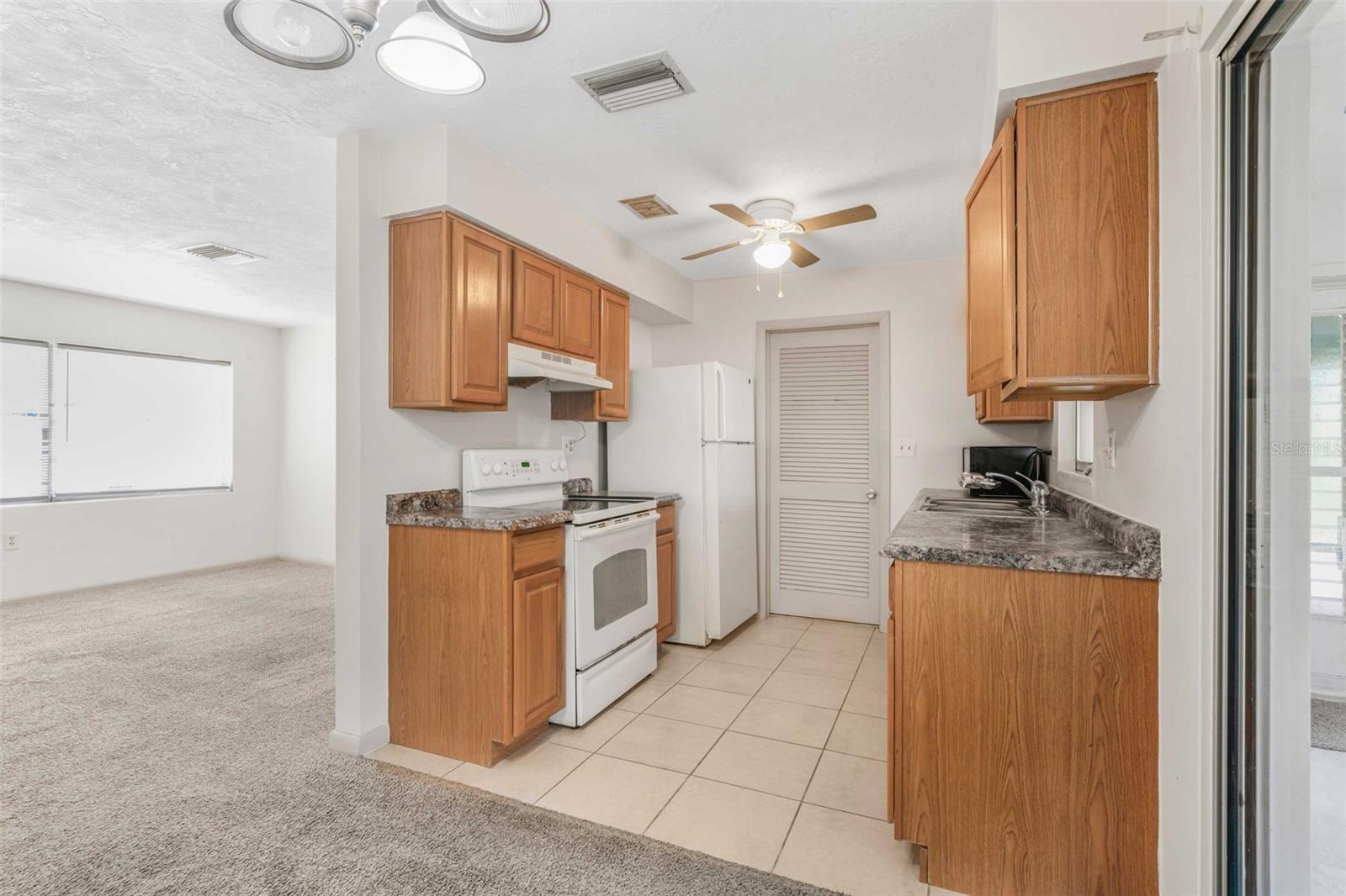 BEVERLY HILLS UNIT 05 - Residential