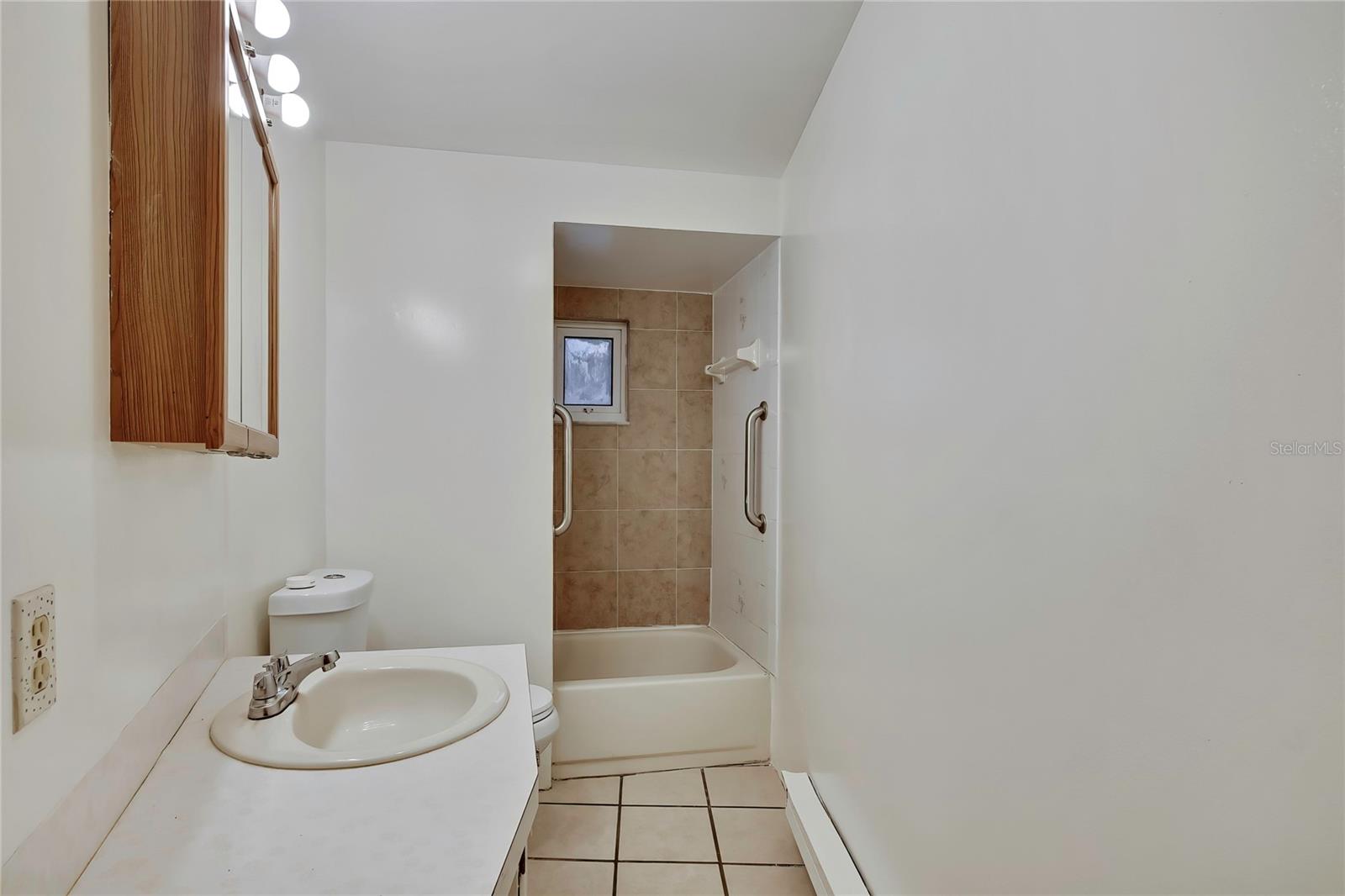 GULF SIDE ESTATES - Residential