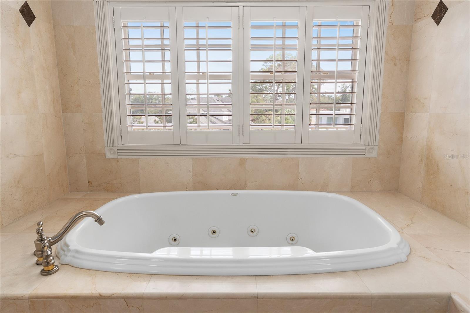 VERSAILLES WINTER PARK CONDO - Residential