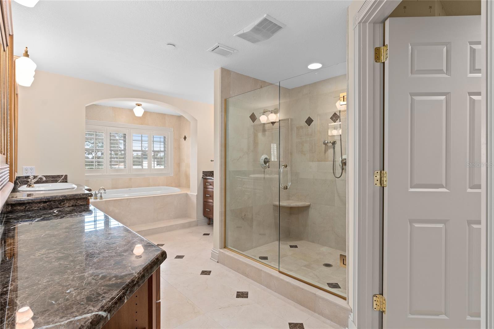 VERSAILLES WINTER PARK CONDO - Residential