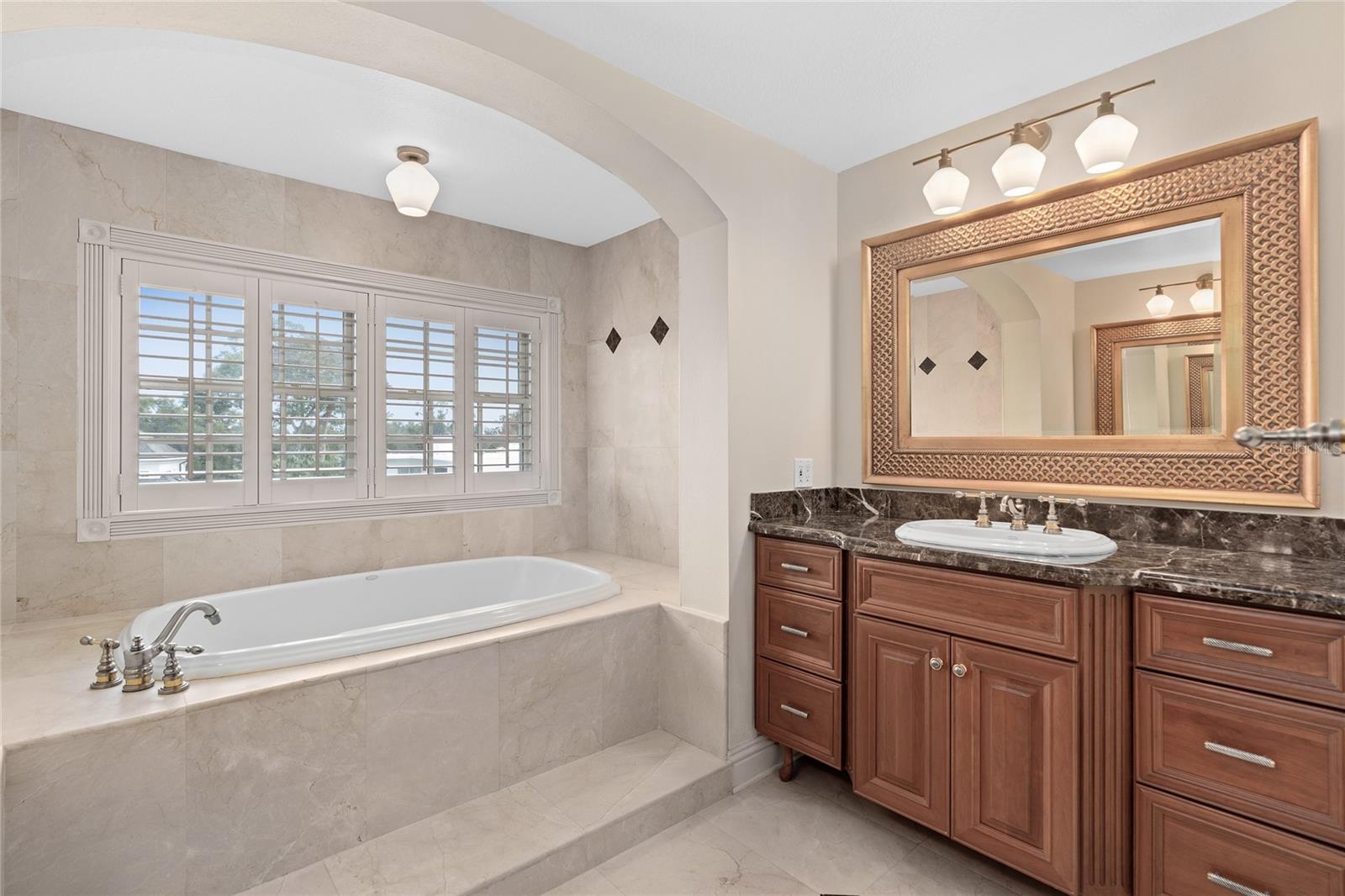 VERSAILLES WINTER PARK CONDO - Residential