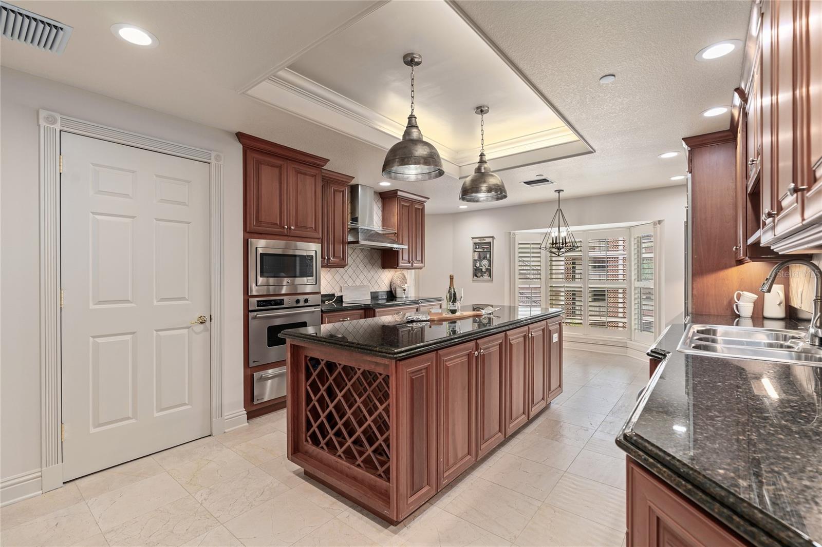 VERSAILLES WINTER PARK CONDO - Residential