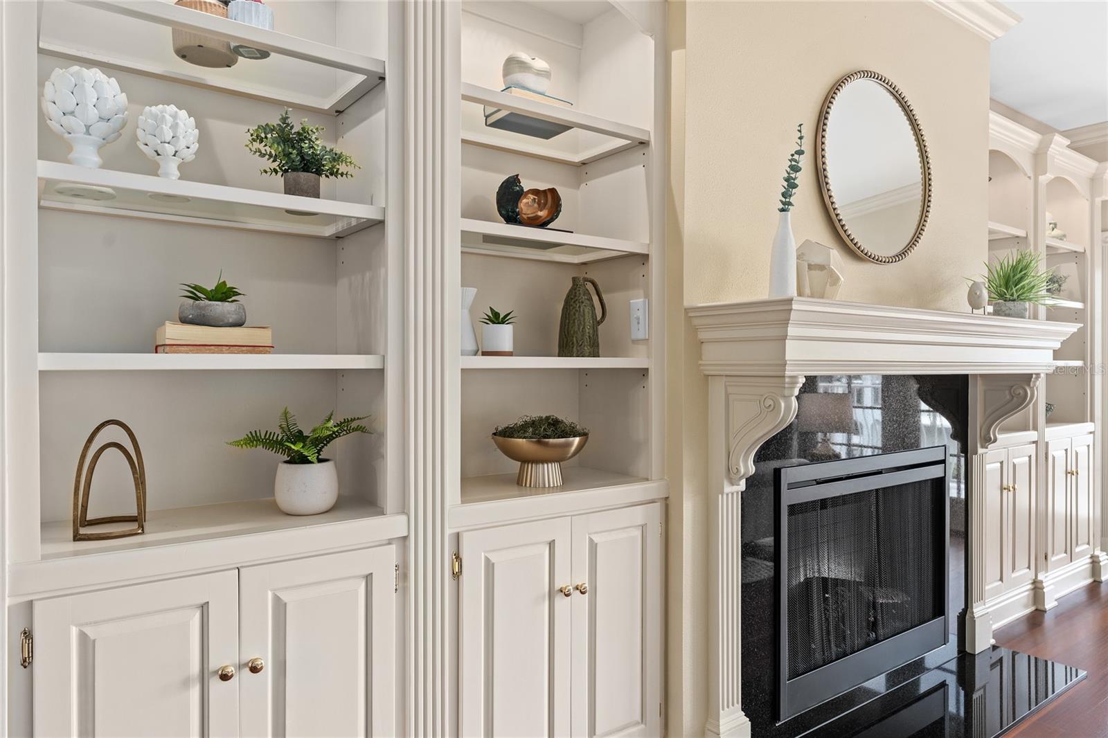 VERSAILLES WINTER PARK CONDO - Residential