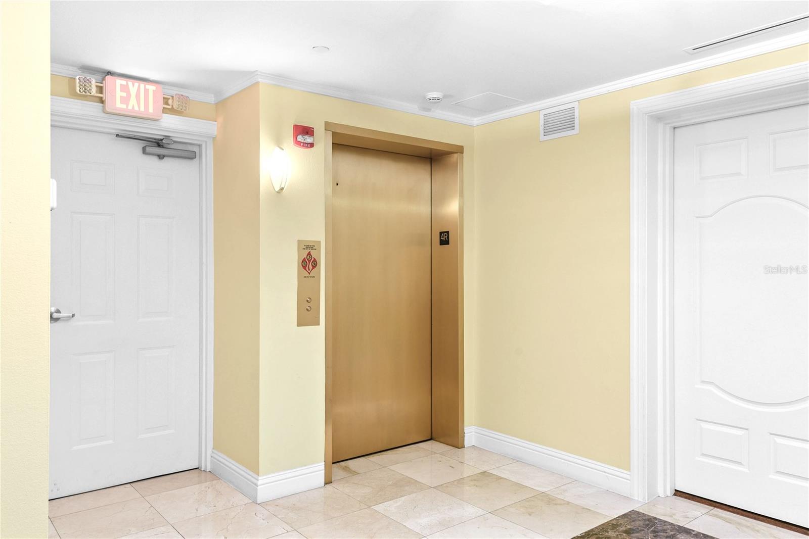 VERSAILLES WINTER PARK CONDO - Residential