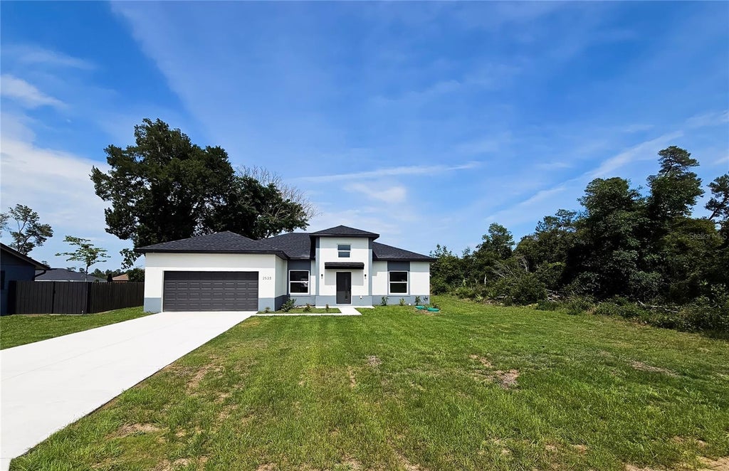 Photo of 2523 SW 153rd Place Road, Ocala, FL 34473 (MLS # OM725791)