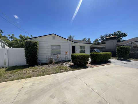Photo of 3606 W Bay To Bay Boulevard, Tampa, FL 33629 (MLS # TB8430738)