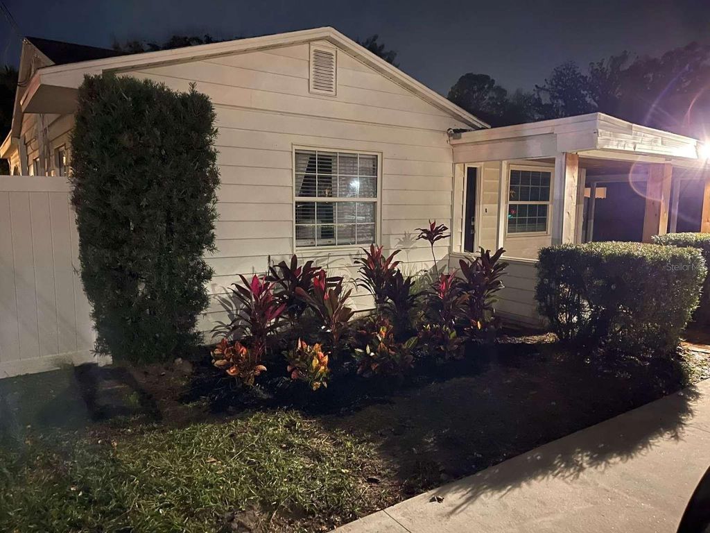 Photo of 3606 W Bay To Bay Boulevard, Tampa, FL 33629 (MLS # TB8430738)