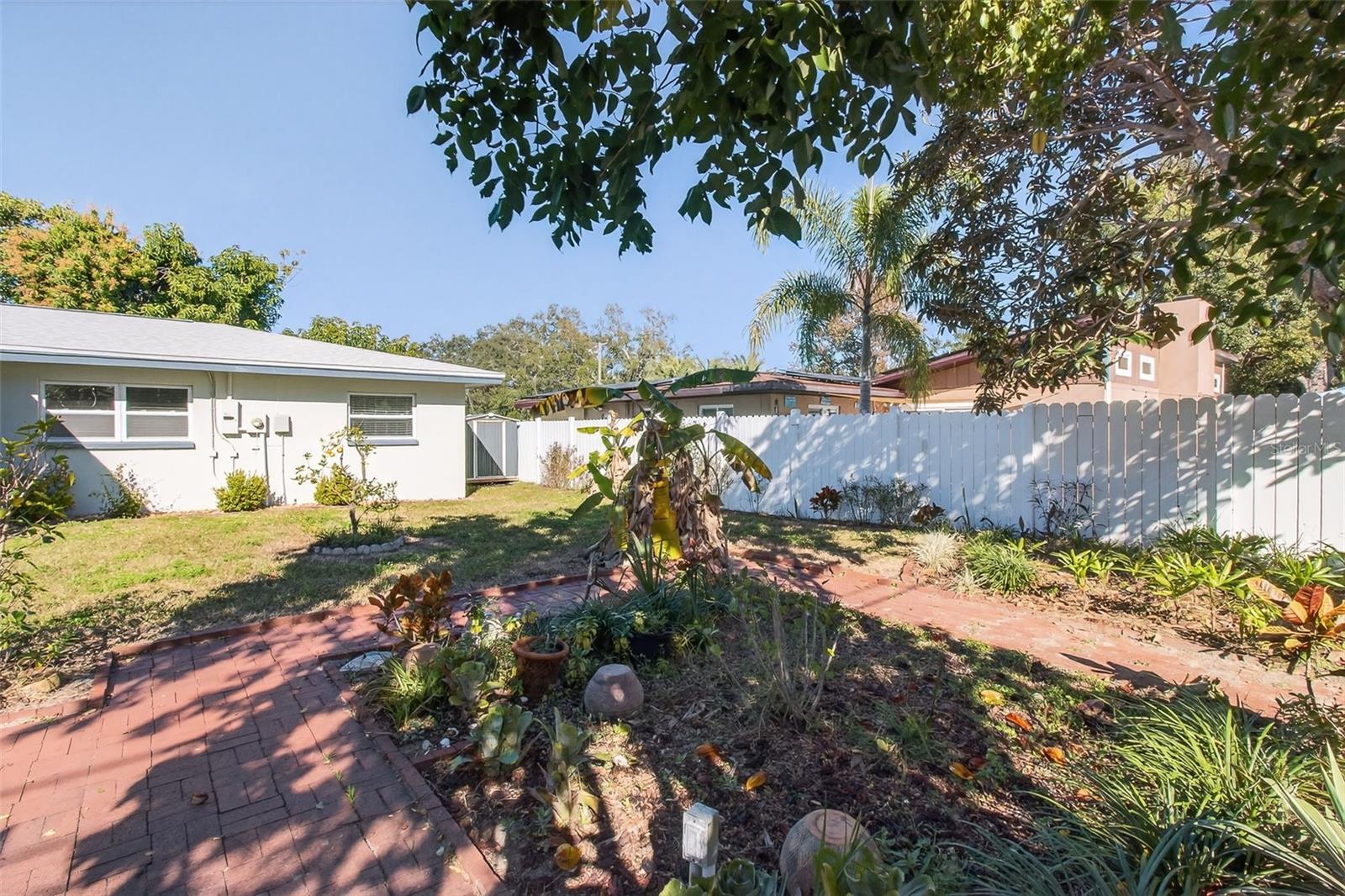 HARBOR CREST - Residential