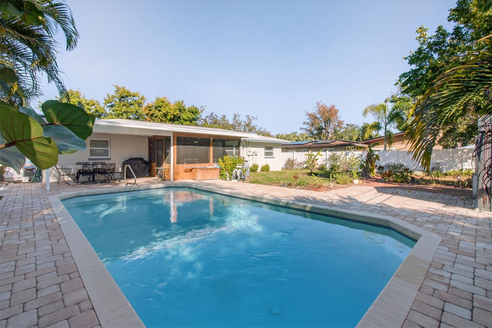 HARBOR CREST - Residential