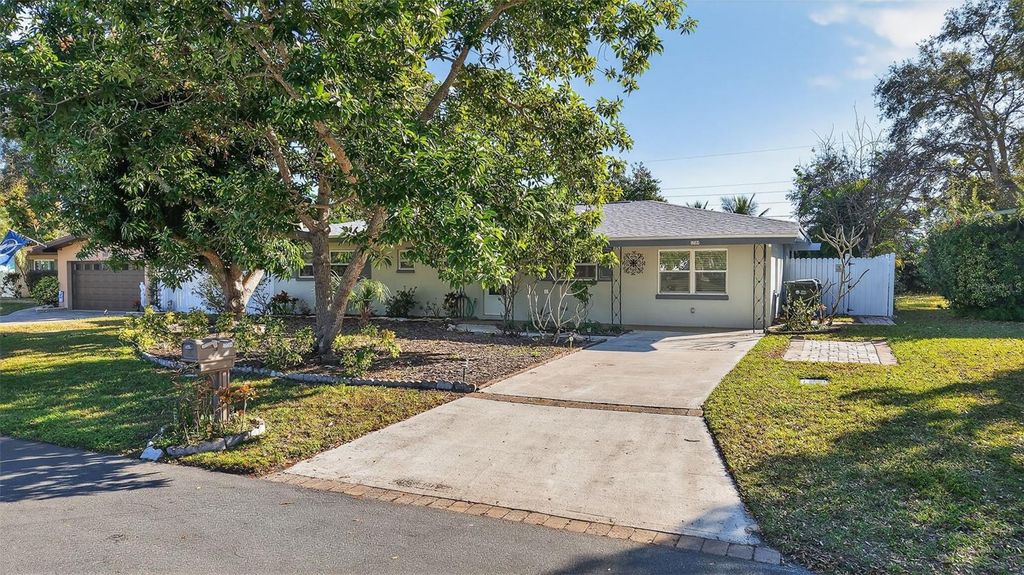 Photo of 13584 Twig Terrace, Largo, FL 33774 (MLS # TB8461943)
