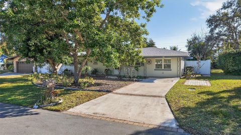 Property photo of 13584 Twig Terrace, Largo, FL 33774