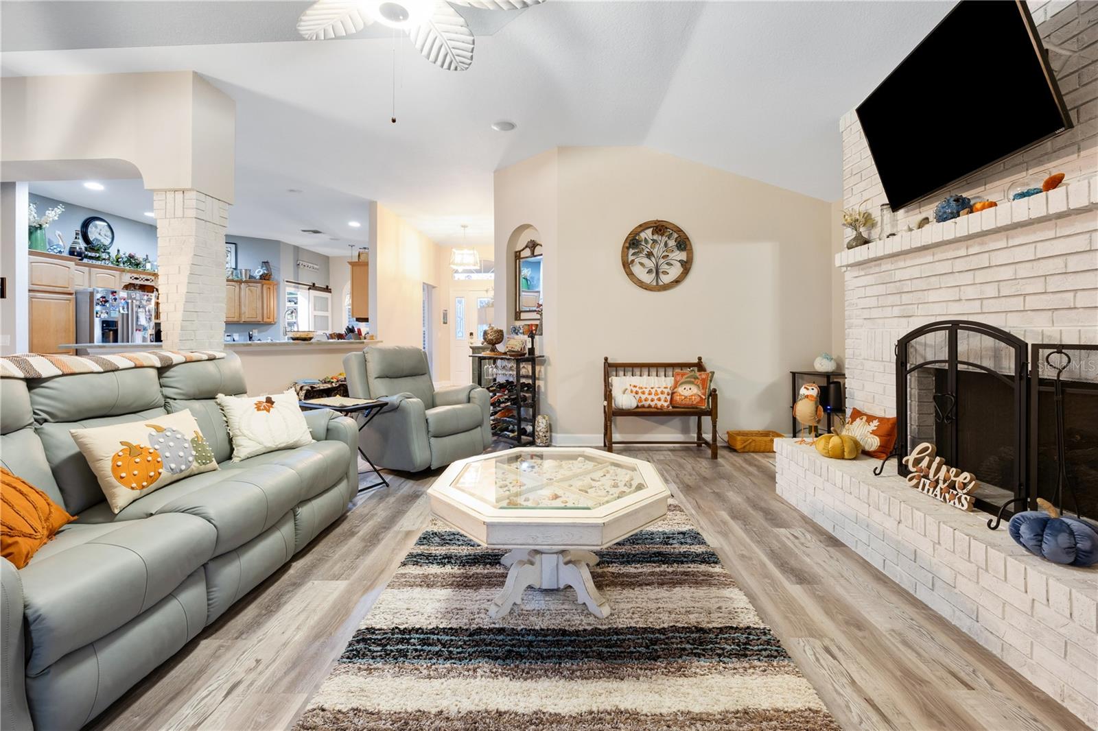 FOX HOLLOW SUB - Residential