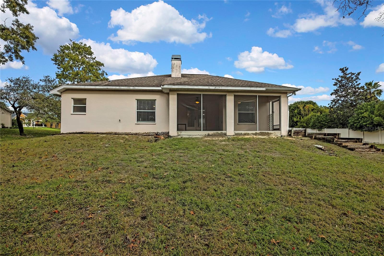 PADRONS WEST LINDEN ESTATES - Residential Lease