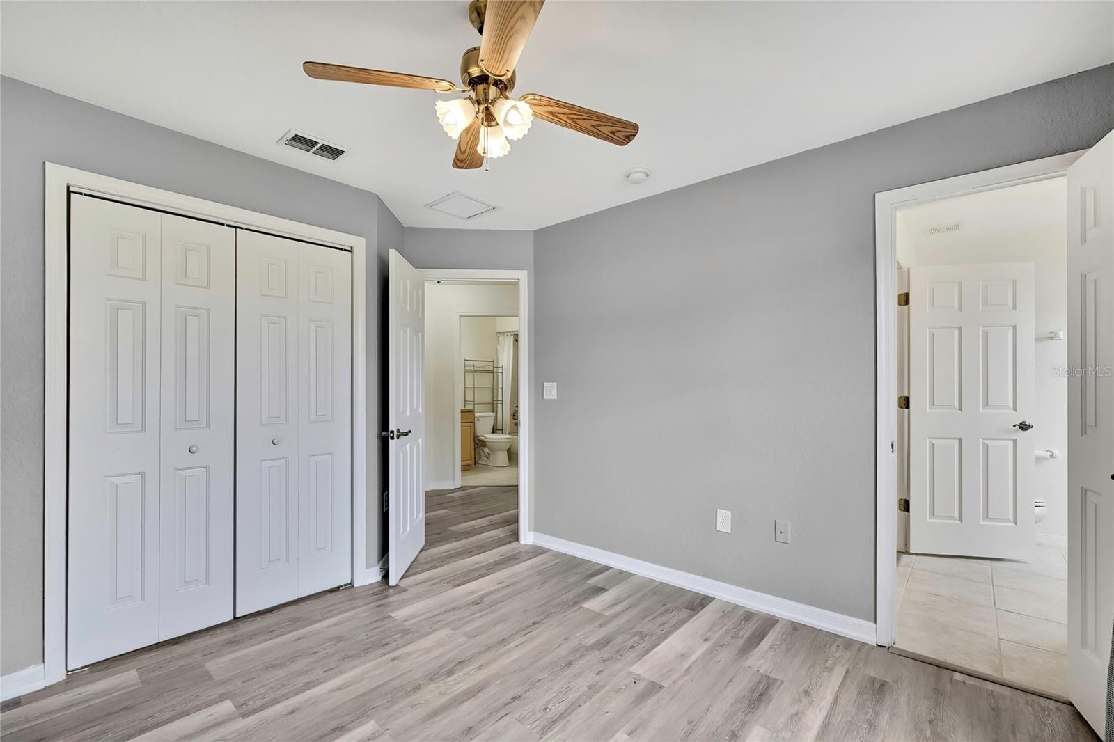 PADRONS WEST LINDEN ESTATES - Residential Lease