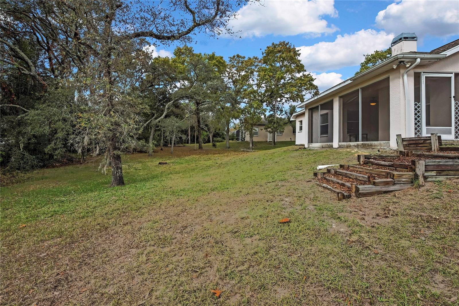 PADRONS WEST LINDEN ESTATES - Residential Lease