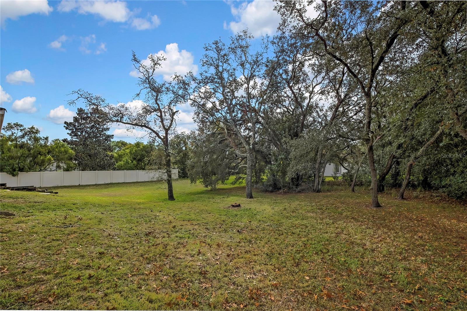 PADRONS WEST LINDEN ESTATES - Residential Lease