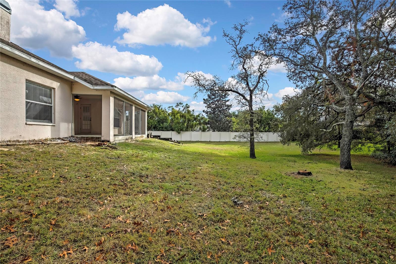 PADRONS WEST LINDEN ESTATES - Residential Lease