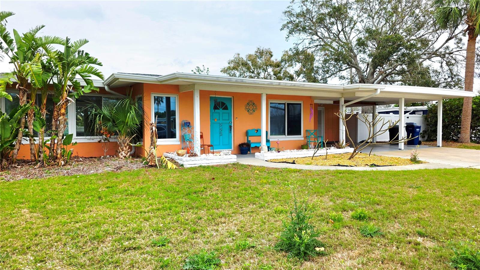 552 TRADE WINDS DRIVE