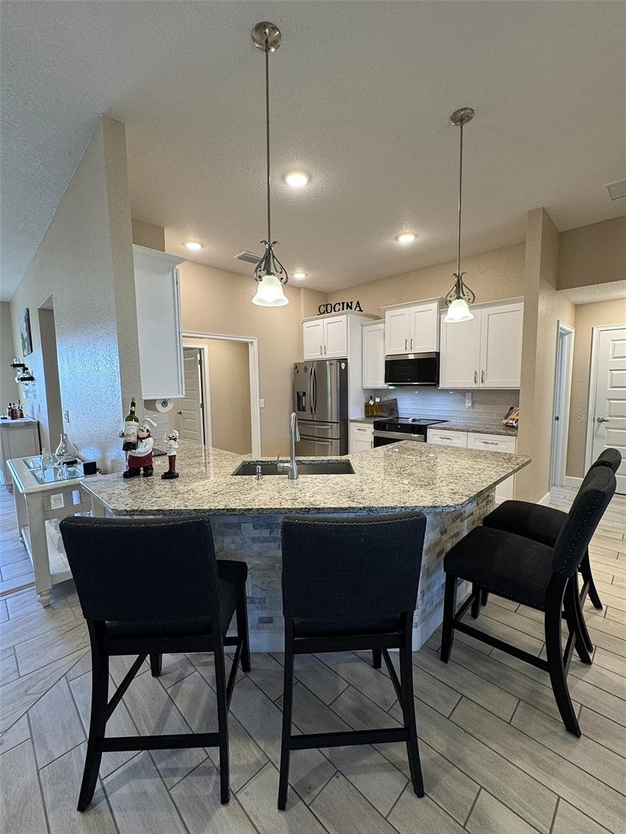 SUMMERCREST - Residential