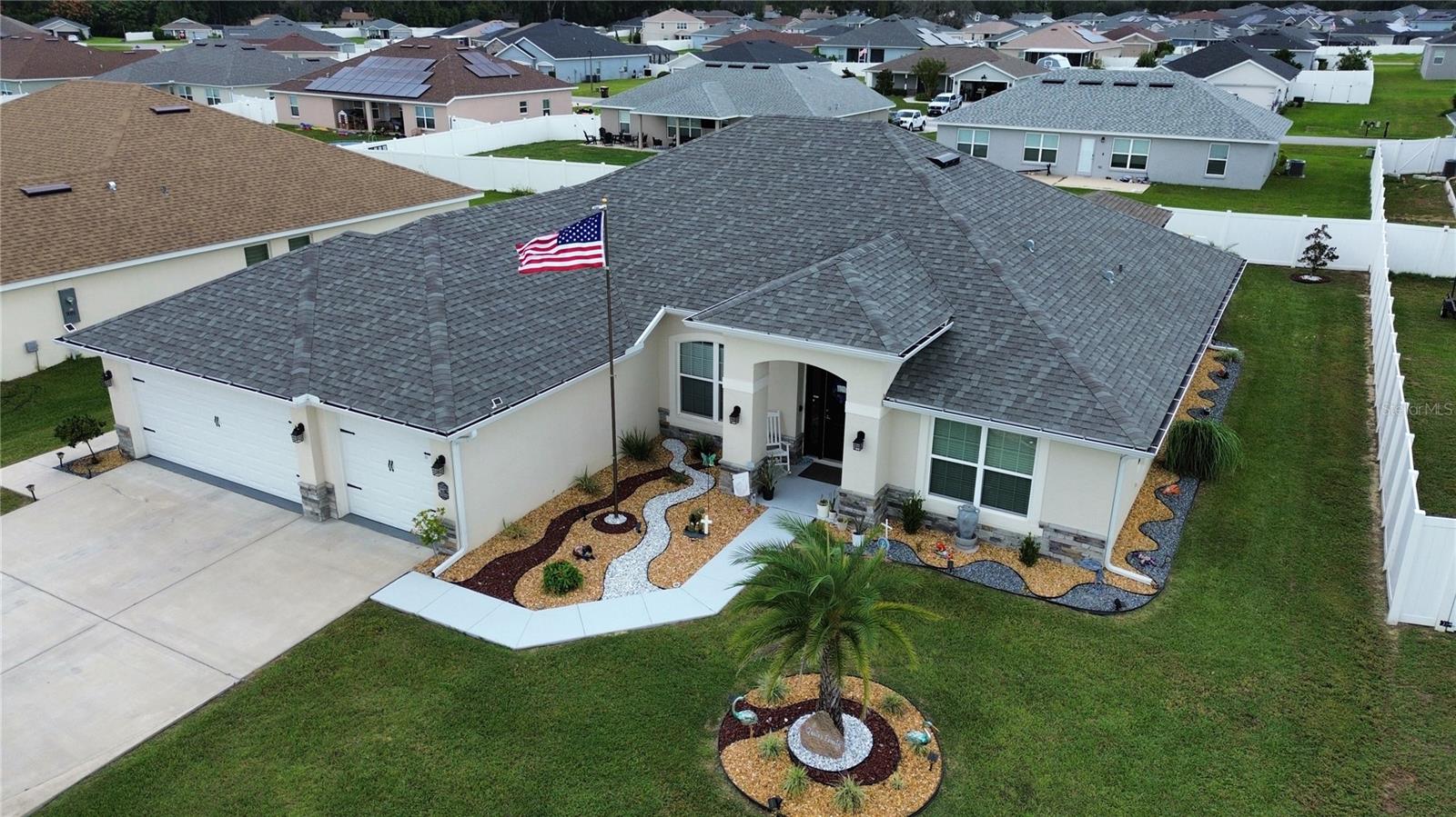 SUMMERCREST - Residential