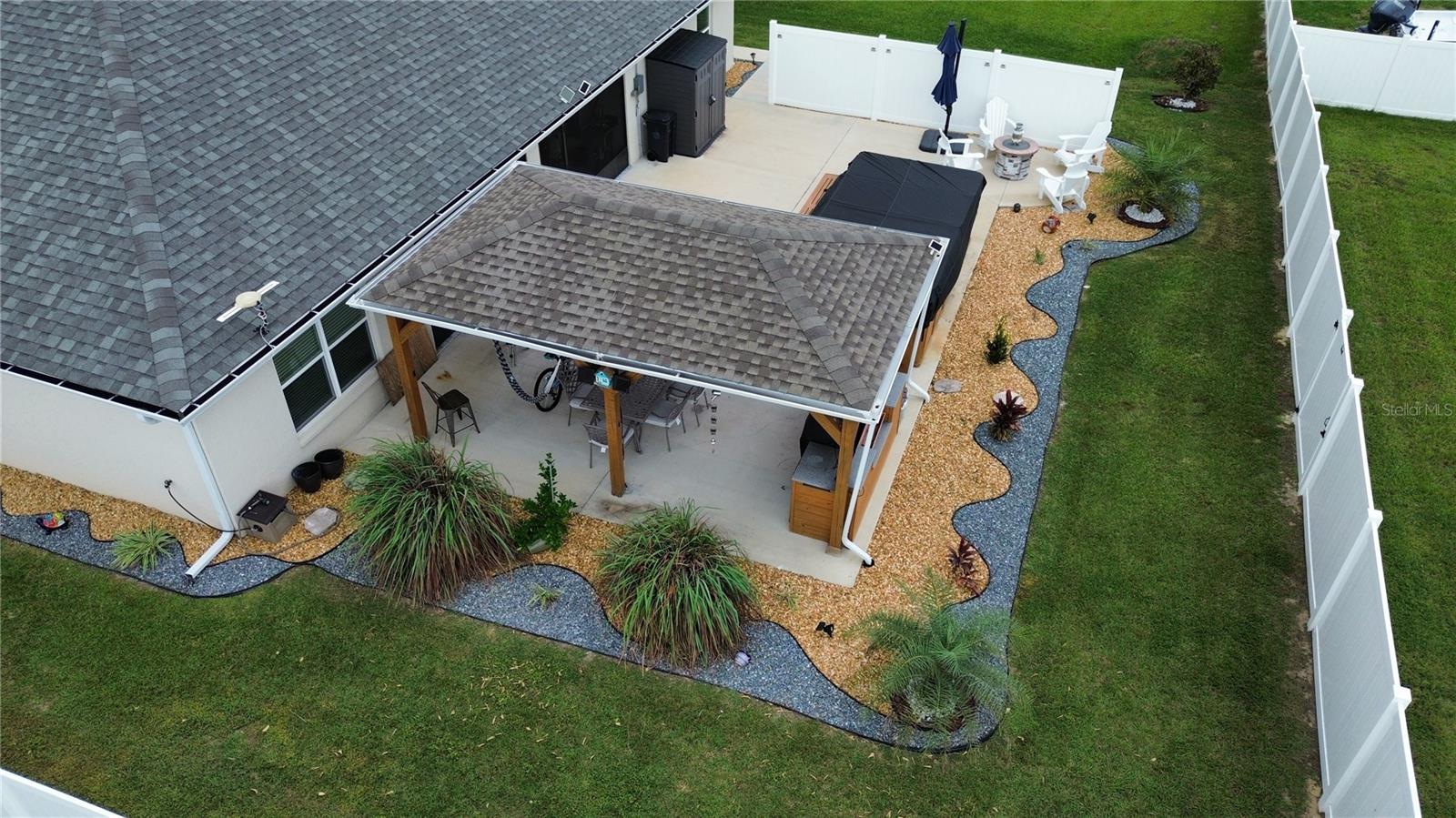 SUMMERCREST - Residential