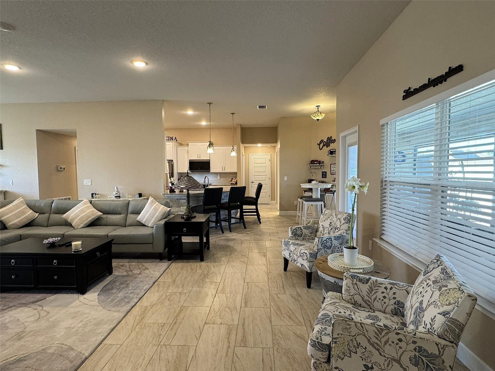 SUMMERCREST - Residential