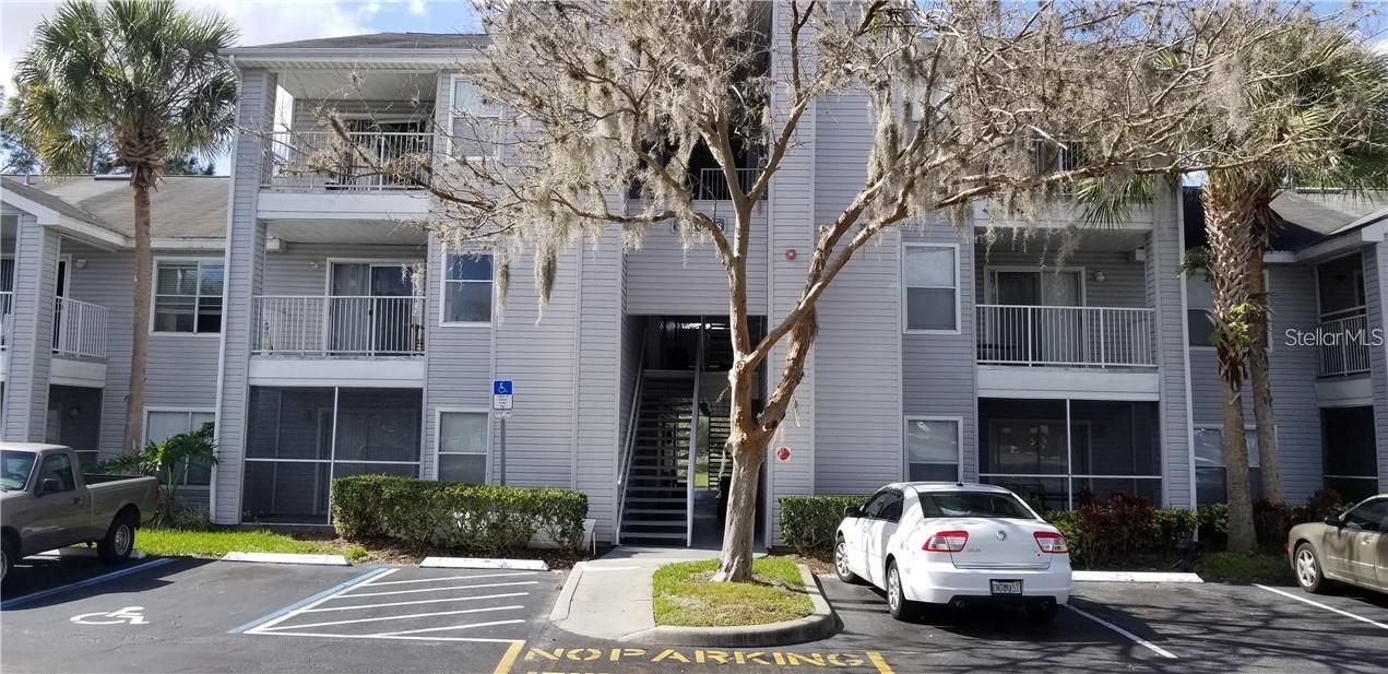 Welcome home to Regency Park, where resort-style living meets everyday convenience! This spacious 3-bedroom, 2-bath condo is now available and move-in ready. Located in the highly sought-after Lake Mary area, you'll enjoy. A vibrant community with great amenities. Close proximity to premier shopping, dining, and entertainment. Easy access to I-4, SR 417, and major commuter routes. Whether you're relaxing at the pool, taking a walk by the lake, or heading out for a night on the town, this condo offers the perfect blend of comfort, style, and location.
Don’t miss out — schedule your tour today!