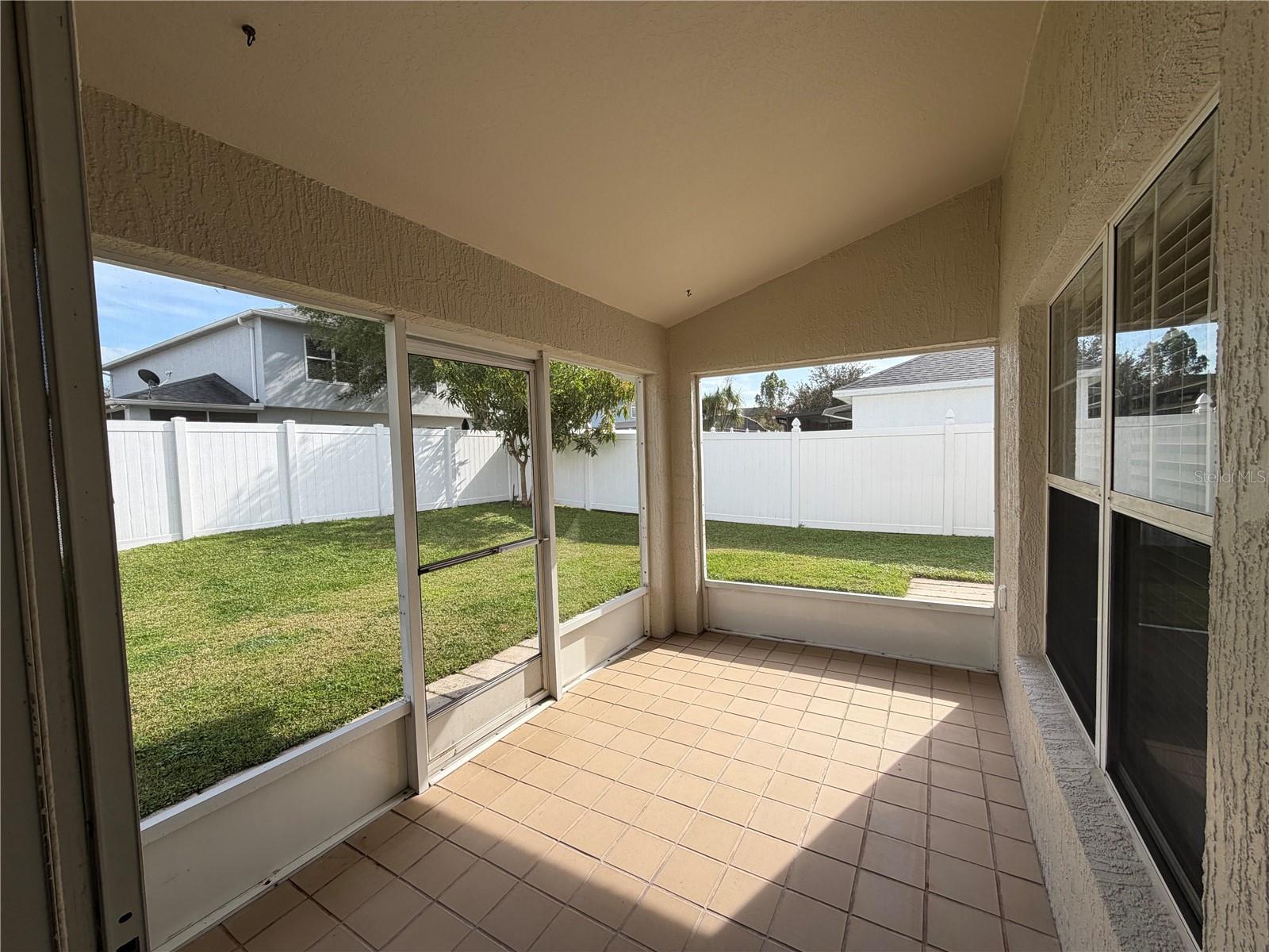 TRADITIONS SUB - Residential Lease