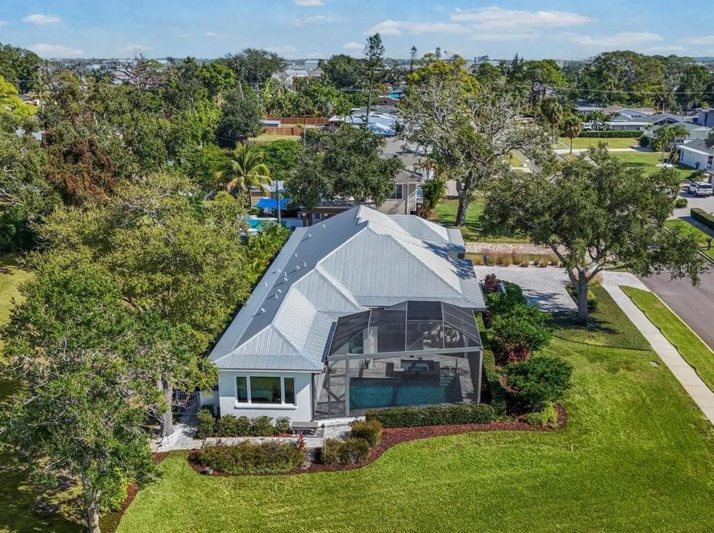 Photo of 7927 Longbay Blvd, Sarasota, FL 34243 (MLS # A4693426)