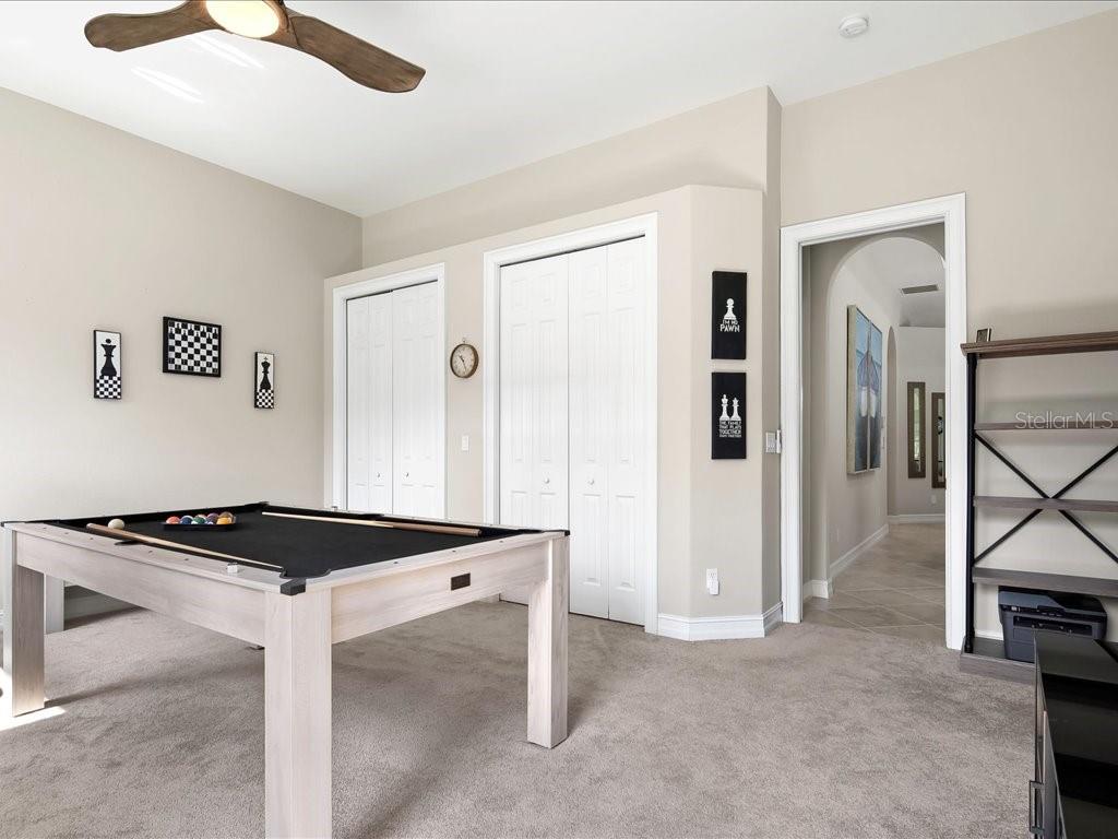 GOLDEN GATE ESTATES - Residential